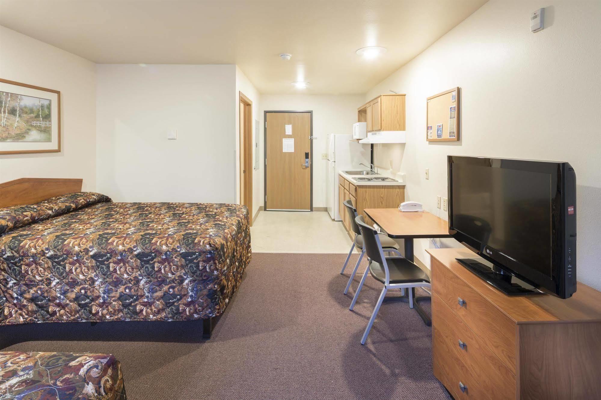 Extended Stay America Select Suites - Wichita - South Exterior photo