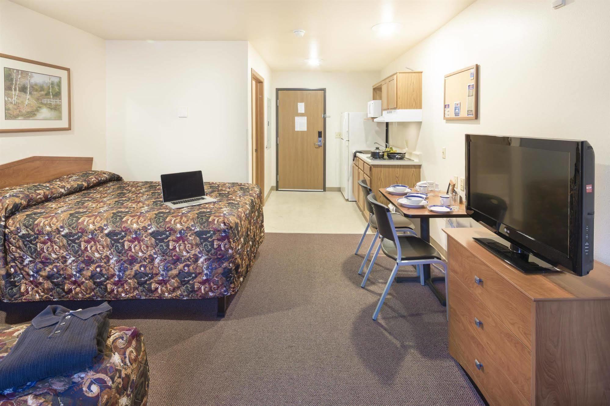 Extended Stay America Select Suites - Wichita - South Exterior photo