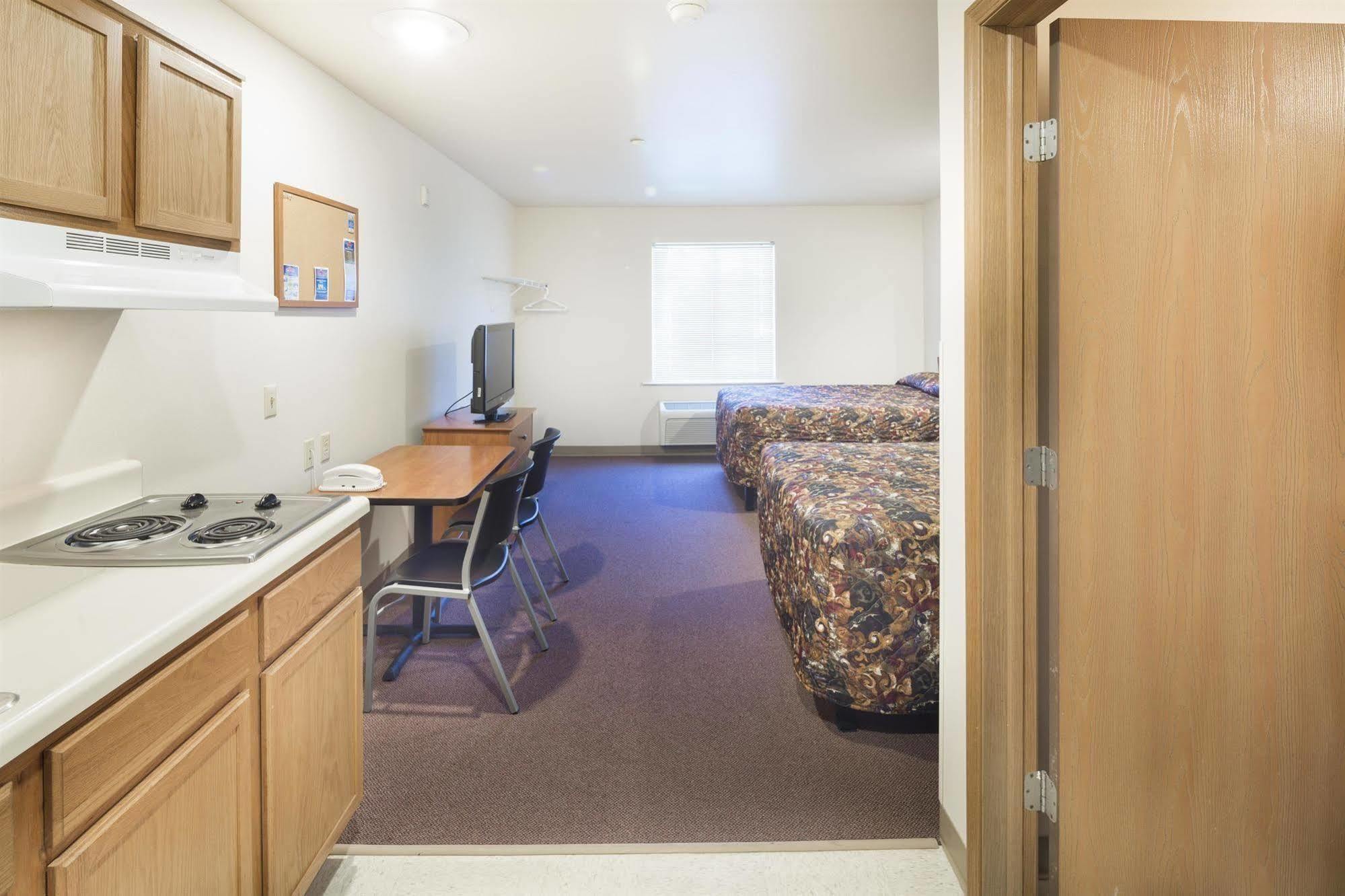 Extended Stay America Select Suites - Wichita - South Exterior photo
