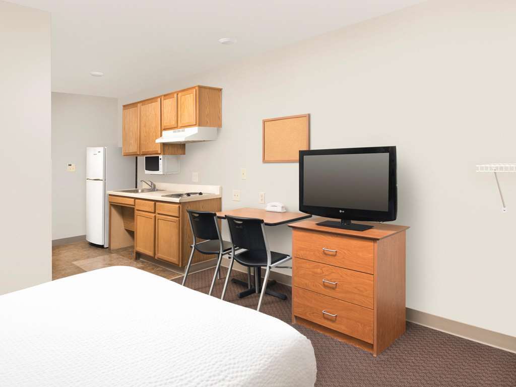 Extended Stay America Select Suites - Wichita - South Room photo
