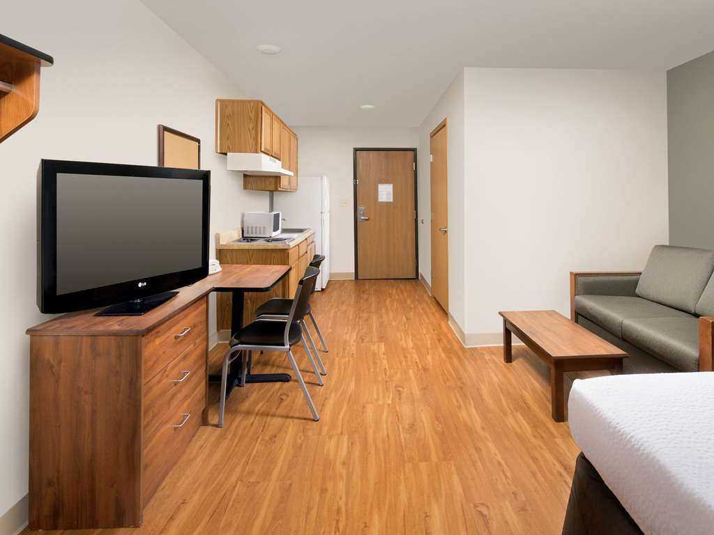 Extended Stay America Select Suites - Wichita - South Room photo